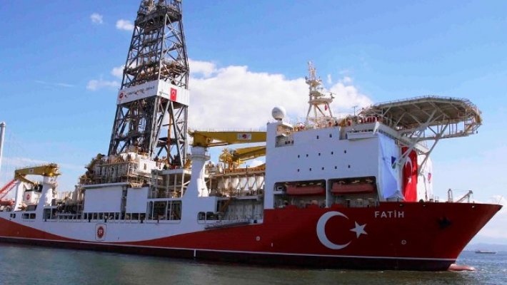 Türkiye doğalgaz için sondaja başladı