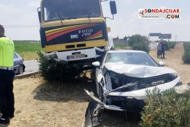 Sondaj Kamyonu 4 araca çarptı 3 kişi yaralandı